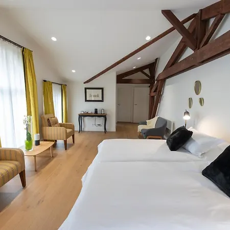 Bed & Breakfast Chateau Tour Saint-fort D'hotes 4*